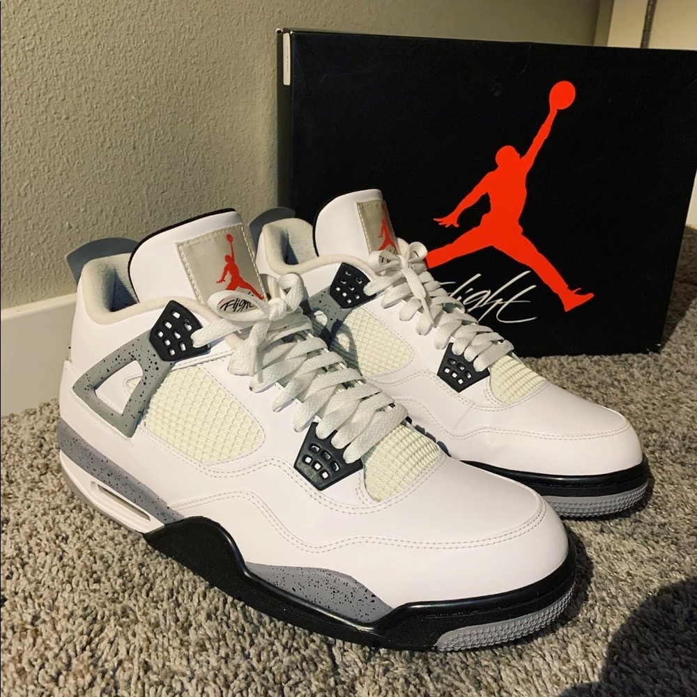 Jordan 4 white cement (2012)